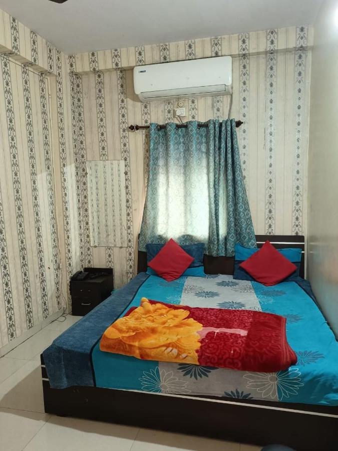 Hotel Mahati インドール エクステリア 写真
